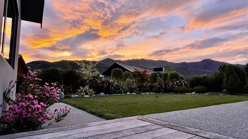 4 Mcdonald Street, Queenstown - Carousel 19