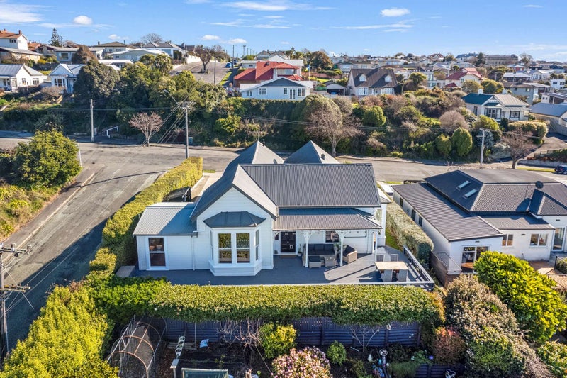 63 Tees Street, South Hill, Oamaru - Carousel 1