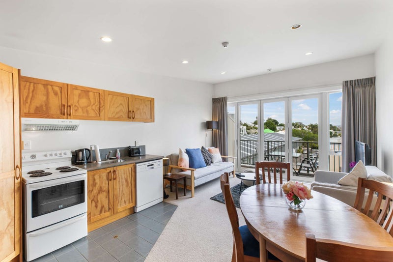 5/26 Crummer Road, Grey Lynn, Auckland - Carousel 1