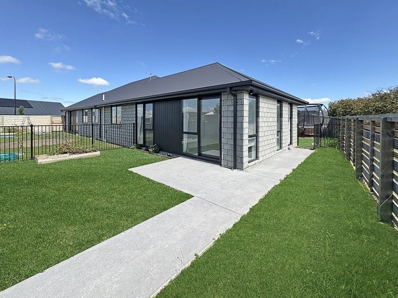 35 Kestrel Heights, Arkles Bay, Whangaparāoa - Carousel 1