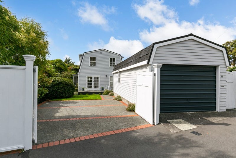 11 Box Hill, Khandallah, Wellington - Carousel 2