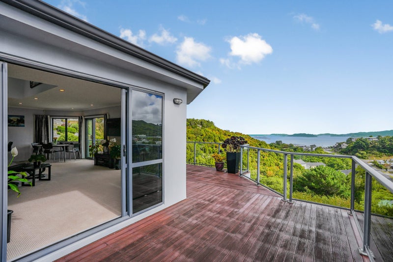 66 Cedar Street, Maungaraki, Lower Hutt - Carousel 2