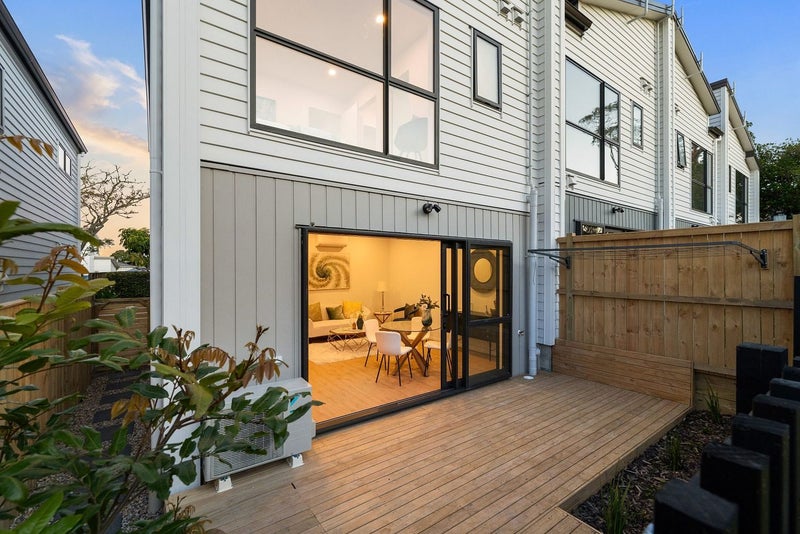 1/30A Tirimoana Road, Te Atatū South, Auckland - Carousel 1