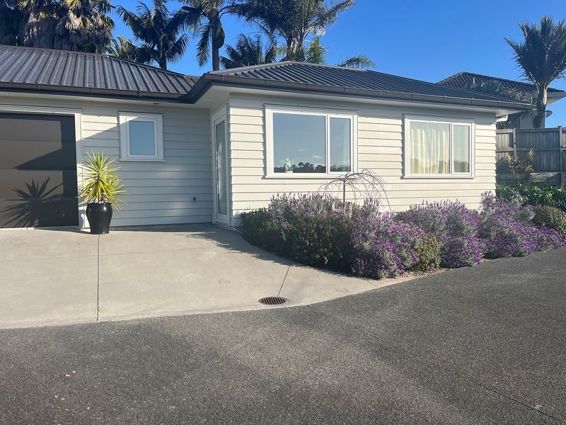 9A Kerema Way, Schnapper Rock, Auckland - Carousel 2