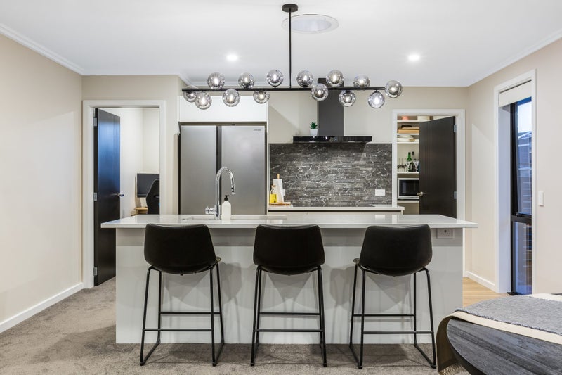 3 Foremast Place, Whitby, Porirua - Carousel 2