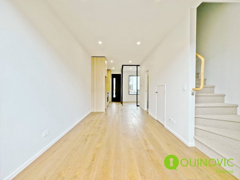 18 Hadlow Terrace, Grey Lynn, Auckland - Carousel 1