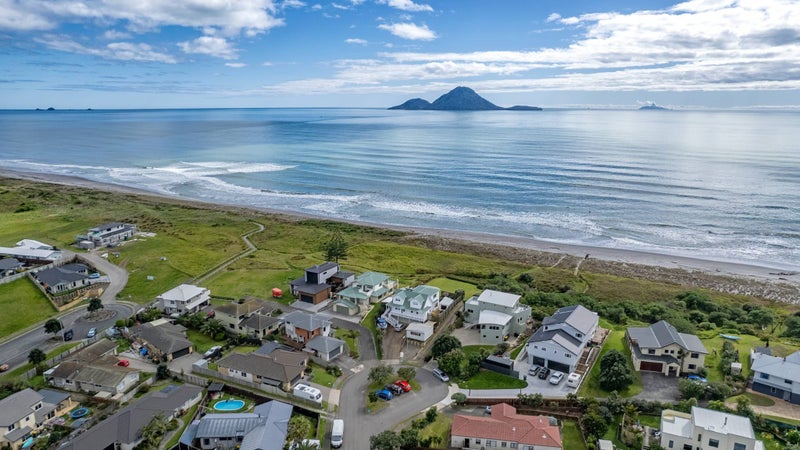 11 Captains Cove, Coastlands, Whakatane - Carousel 23