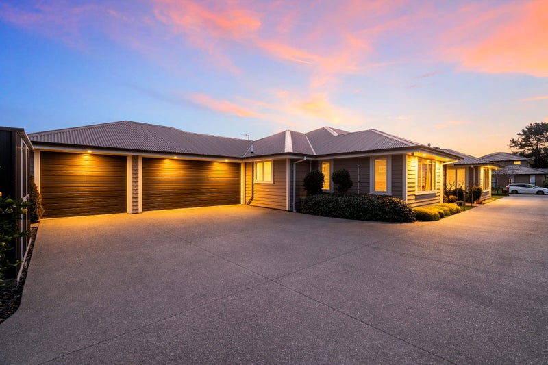 22 Euphrasie Drive, Aidanfield, Christchurch - Carousel 2