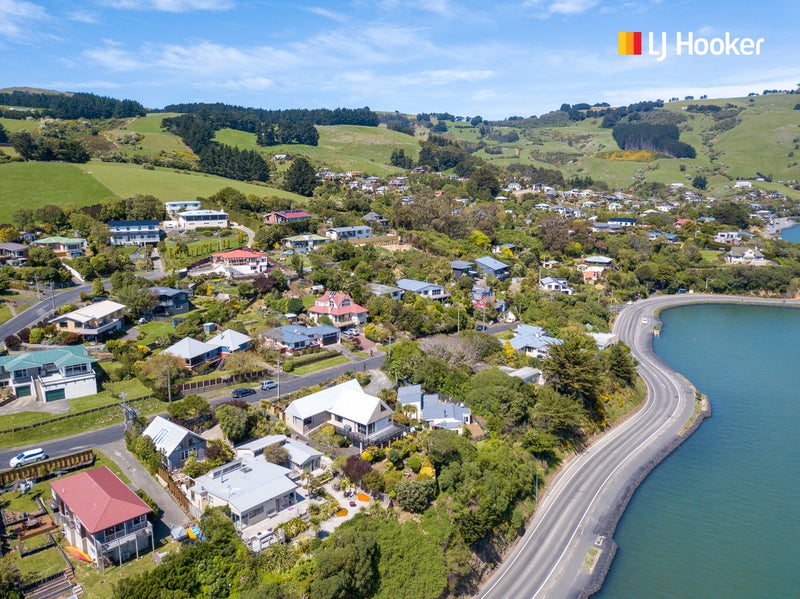 15 Bayne Terrace, Macandrew Bay, Dunedin - Carousel 25