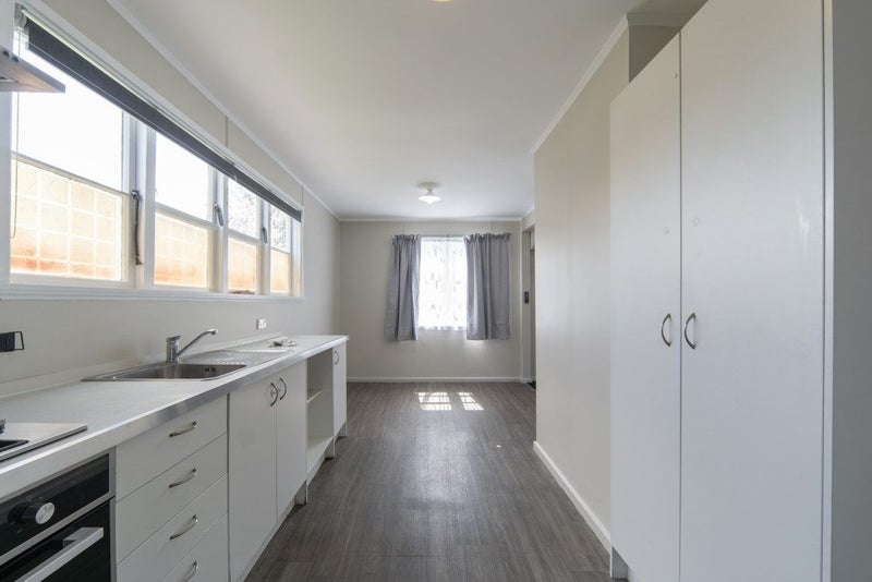 54 Churchill Avenue, Maeroa, Hamilton - Carousel 1