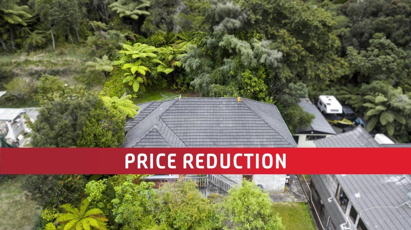 18 Jocelyn Crescent, Pinehaven, Upper Hutt - Carousel 1