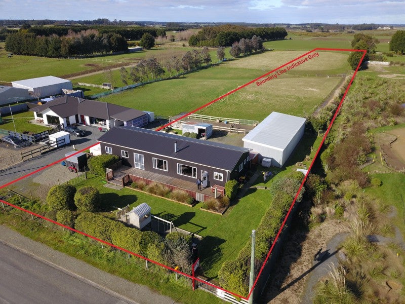 111 Avon Road, Clifton, Invercargill - Carousel 1