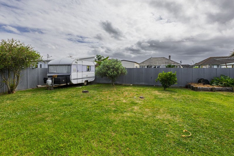 12 Seddon Crescent, Marewa, Napier - Carousel 14