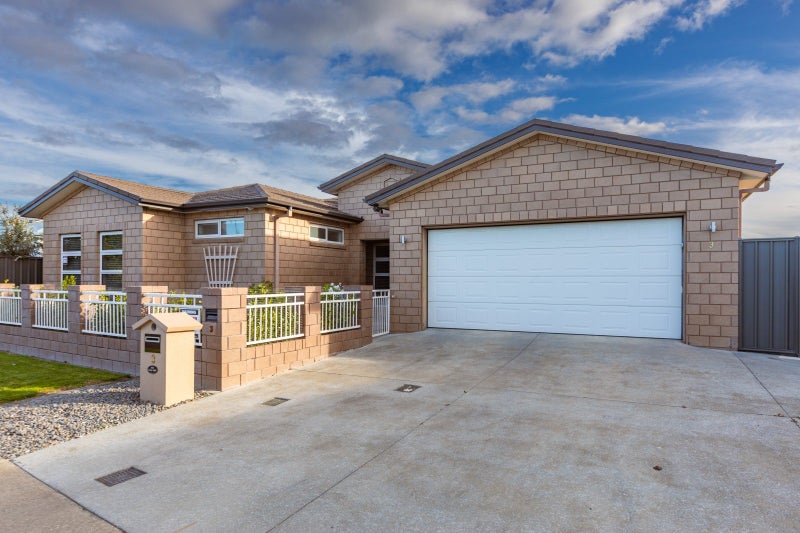 3 Kapiti Drive, Poraiti, Napier - Carousel 22
