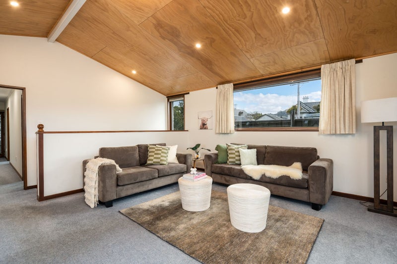 2 Grendon Street, Maori Hill, Dunedin - Carousel 2