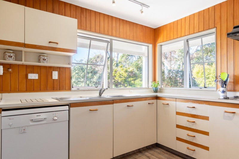 4 Murray Court, Paraparaumu Beach, Paraparaumu - Carousel 2