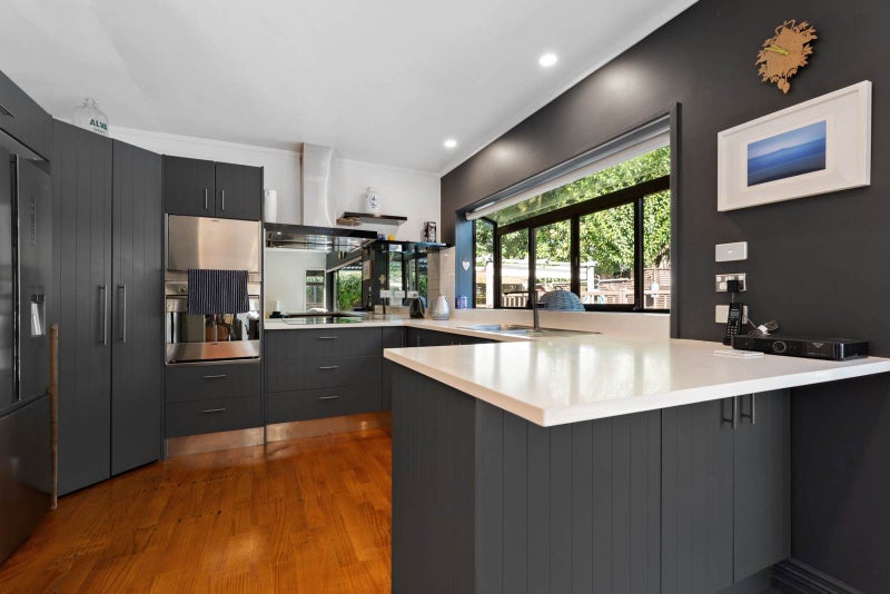 89A View Road, Henderson, Auckland - Carousel 2
