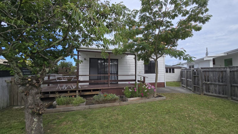 10A Howard Road, Taradale, Napier - Carousel 1