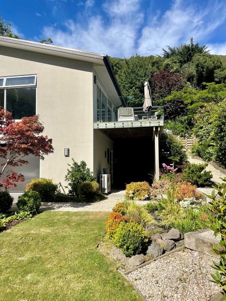 92 Bowenvale Avenue, Cashmere, Christchurch - Carousel 2