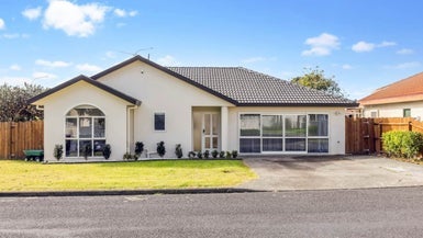 2/3 Dana Place, Somerville, Auckland - Carousel 1