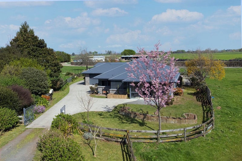 199 Eureka Road, Eureka - Carousel 1