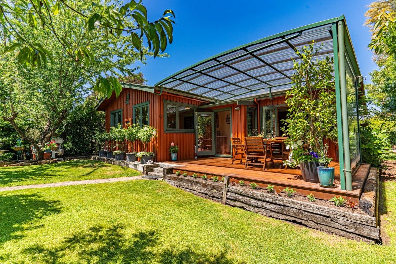 8 Toru Street, Mapua - Carousel 1