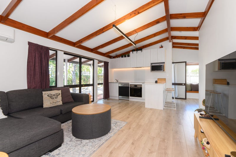 1/234 Wairau Road, Wairau Valley, Auckland - Carousel 1