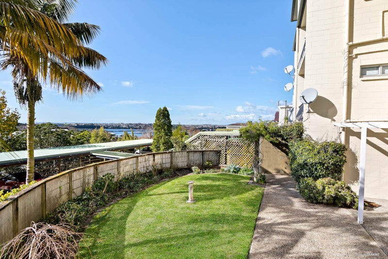 1/10 Brighton Road, Parnell, Auckland - Carousel 2