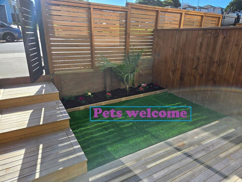 105 Trias Road, Totara Vale, Auckland - Carousel 1