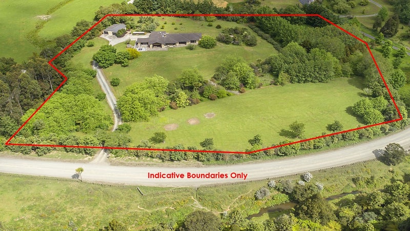 257 Upper Waiwera Road, Silverdale - Carousel 1