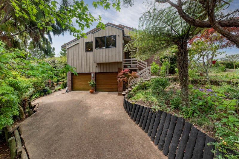 195 Carter Road, Oratia, Auckland - Carousel 1