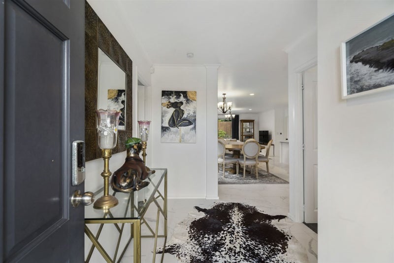 22 Sunvista Avenue, Oteha, Auckland - Carousel 2