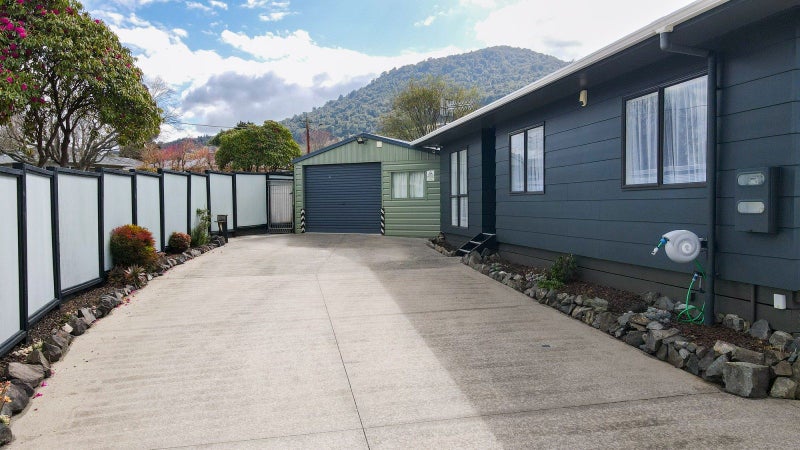 1B Upland Road, Western Heights, Rotorua - Carousel 2