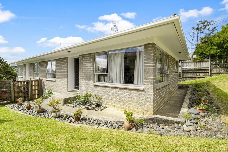 2/43 Archers Road, Hillcrest, Auckland - Carousel 2