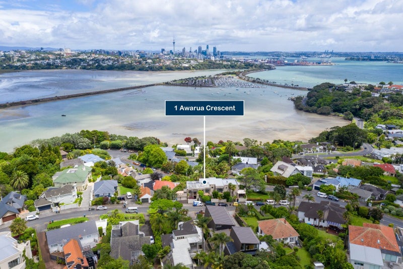 1 Awarua Crescent, Orakei, Auckland - Carousel 1
