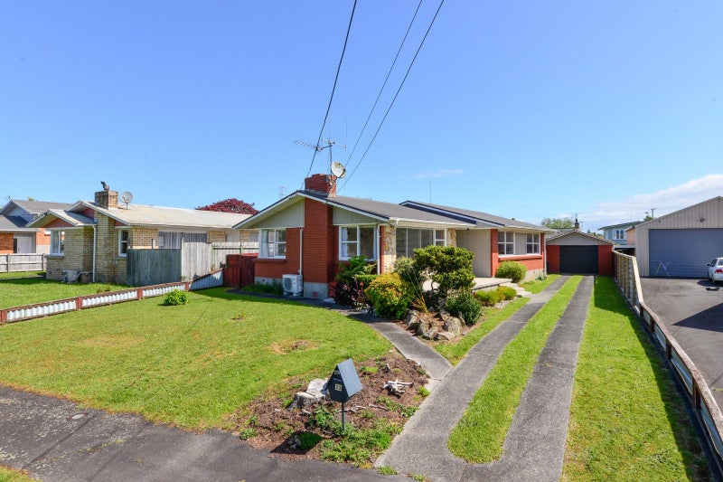 13 Chelmsford Street, Silverdale, Hamilton - Carousel 2