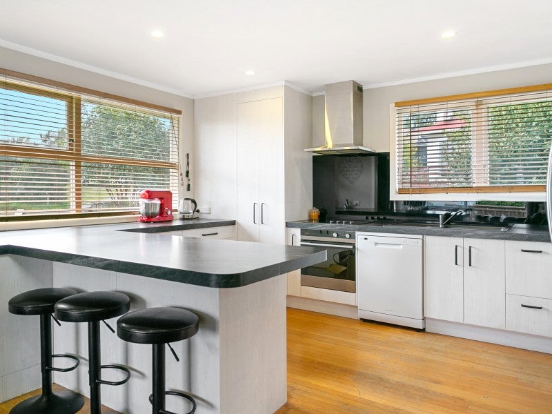 86 Elizabeth Street, Tauhara, Taupo - Carousel 2