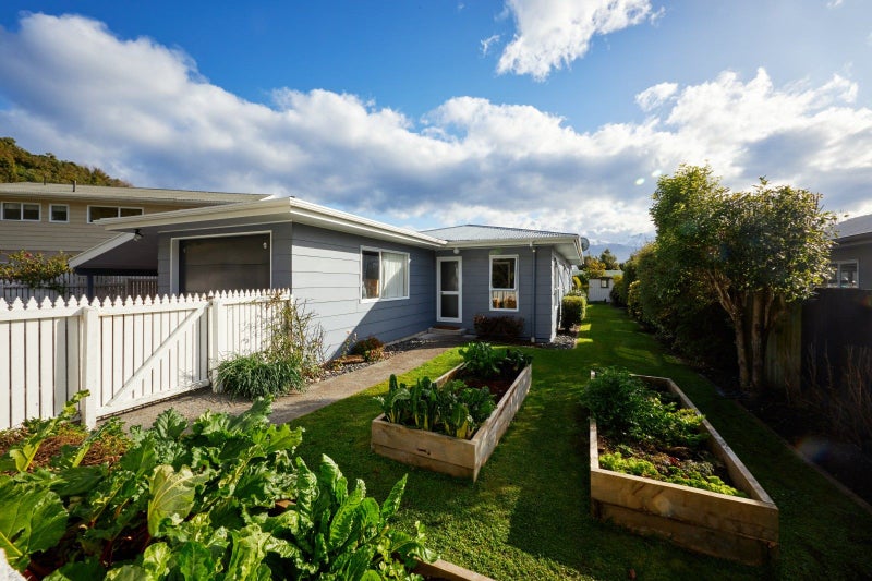 183 Torquay Street, Kaikoura - Carousel 2