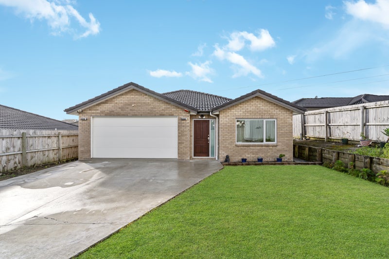 6 John Broad Place, Flat Bush, Auckland - Carousel 2