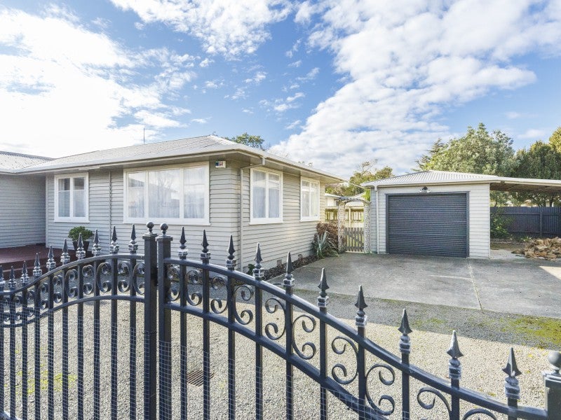 219 Botanical Road, Takaro, Palmerston North - Carousel 14