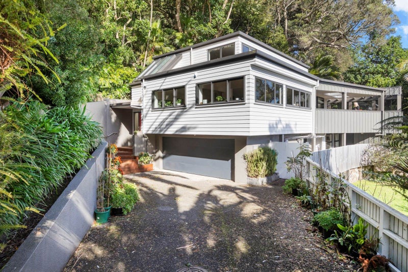 20A Hillside Crescent South, Mount Eden, Auckland - Carousel 1