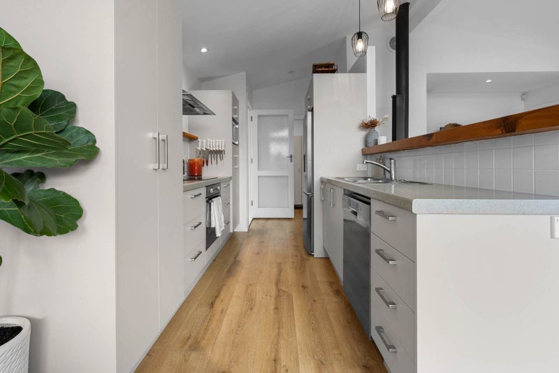 21 Tapu Road, Huapai, Kumeu - Carousel 33