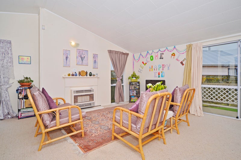 28 Tiller Close, Kelvin Grove, Palmerston North - Carousel 2
