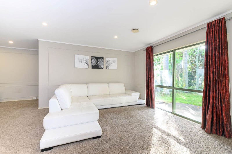 23 Goldfinch Rise, Unsworth Heights, Auckland - Carousel 23