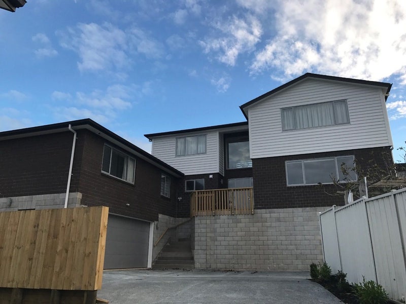 49A Mount Albert Road, Mount Albert, Auckland - Carousel 1