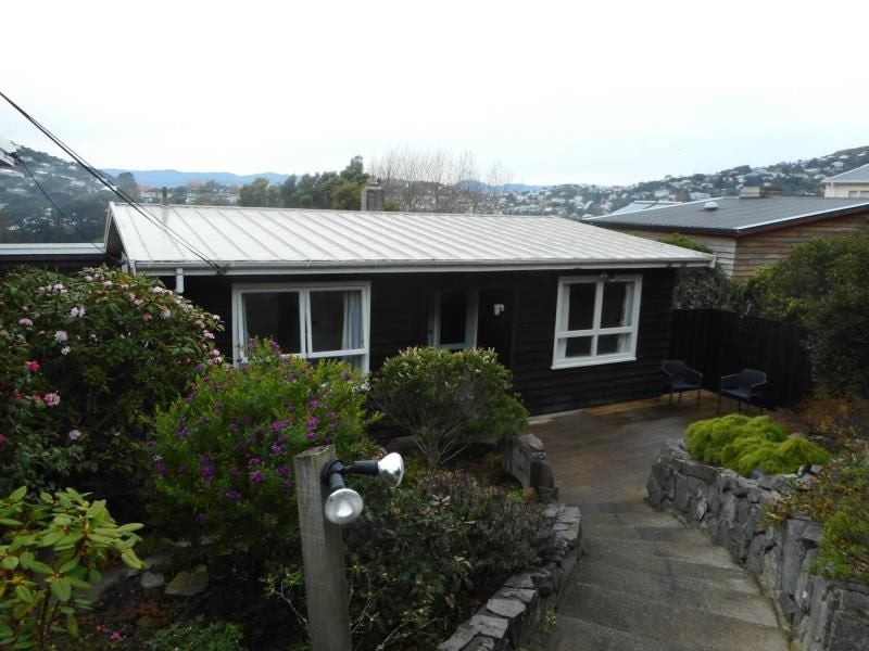 21 Winston Street, Crofton Downs, Wellington - Carousel 1
