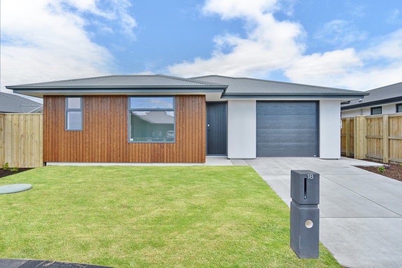18 Millhaven Place, Casebrook, Christchurch - Carousel 1