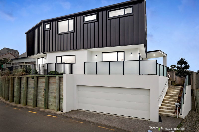 26/104 Maupuia Road, Maupuia, Wellington - Carousel 1