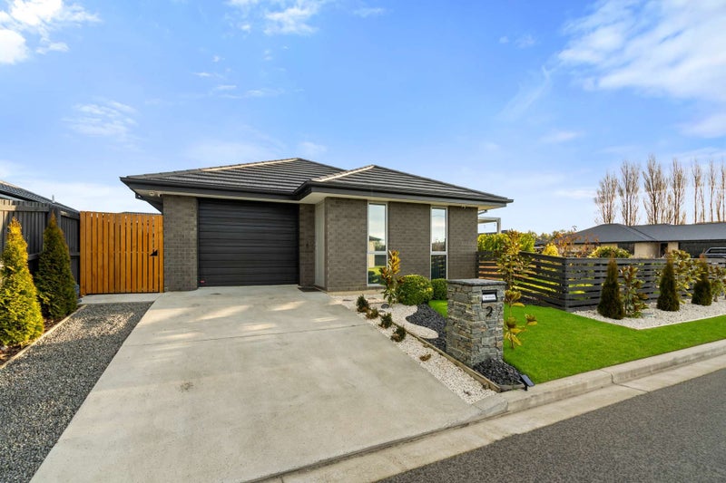 2 Arabella Crescent, Yaldhurst, Christchurch - Carousel 2