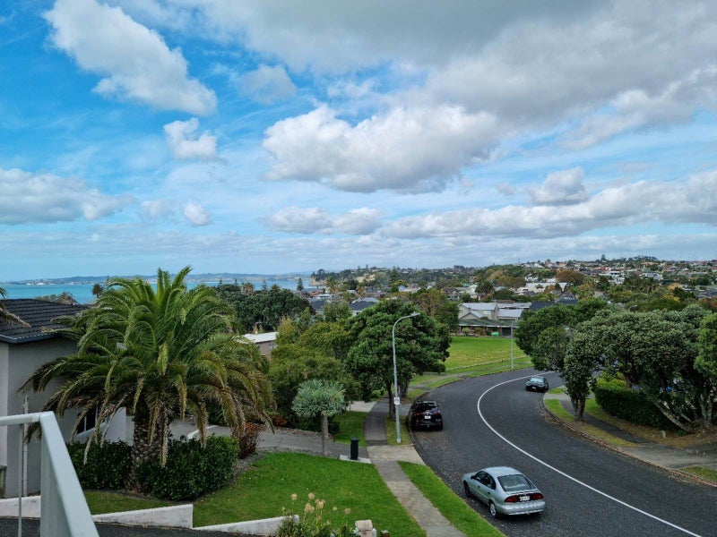 2/11 McCrystal Avenue, Bucklands Beach, Auckland - Carousel 2